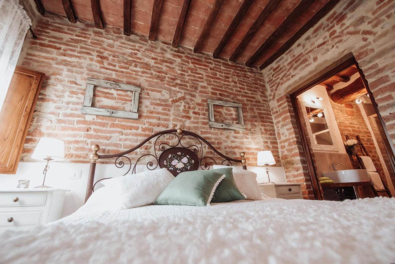 Antica Torre Del Borgo Bed & Breakfast เชร์ตาลโด ภายนอก รูปภาพ