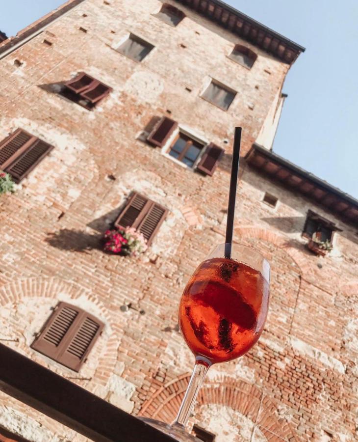 Antica Torre Del Borgo Bed & Breakfast เชร์ตาลโด ภายนอก รูปภาพ