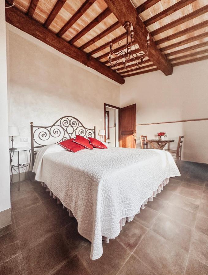 Antica Torre Del Borgo Bed & Breakfast เชร์ตาลโด ภายนอก รูปภาพ