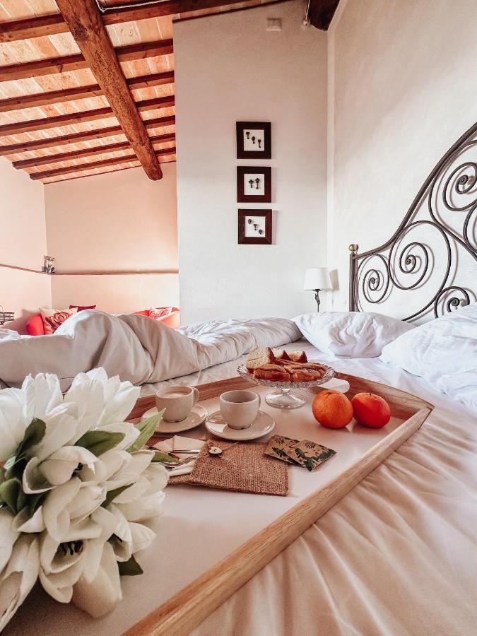 Antica Torre Del Borgo Bed & Breakfast เชร์ตาลโด ภายนอก รูปภาพ
