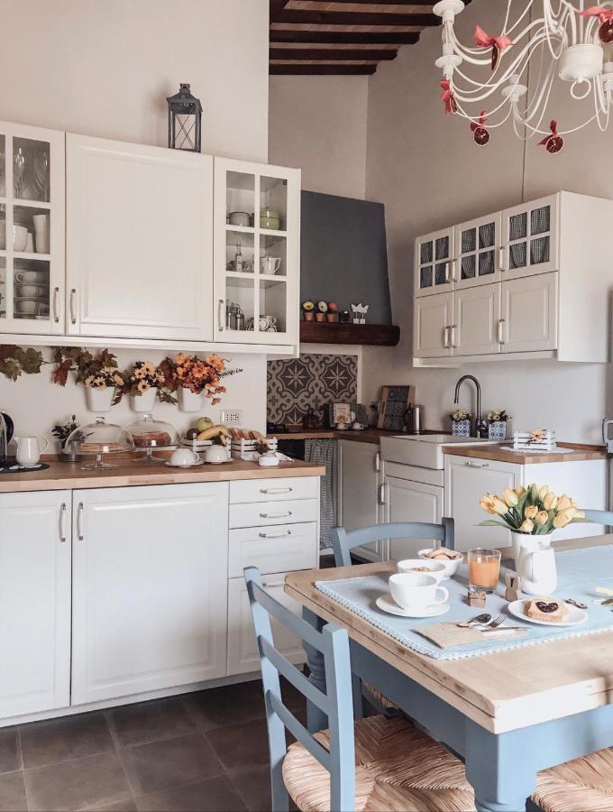 Antica Torre Del Borgo Bed & Breakfast เชร์ตาลโด ภายนอก รูปภาพ
