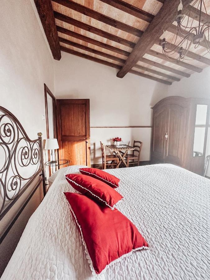 Antica Torre Del Borgo Bed & Breakfast เชร์ตาลโด ภายนอก รูปภาพ