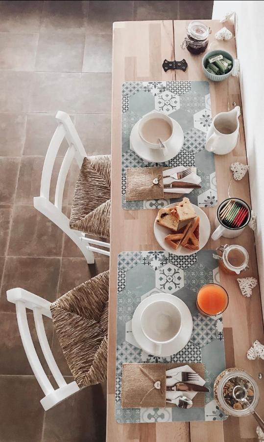 Antica Torre Del Borgo Bed & Breakfast เชร์ตาลโด ภายนอก รูปภาพ